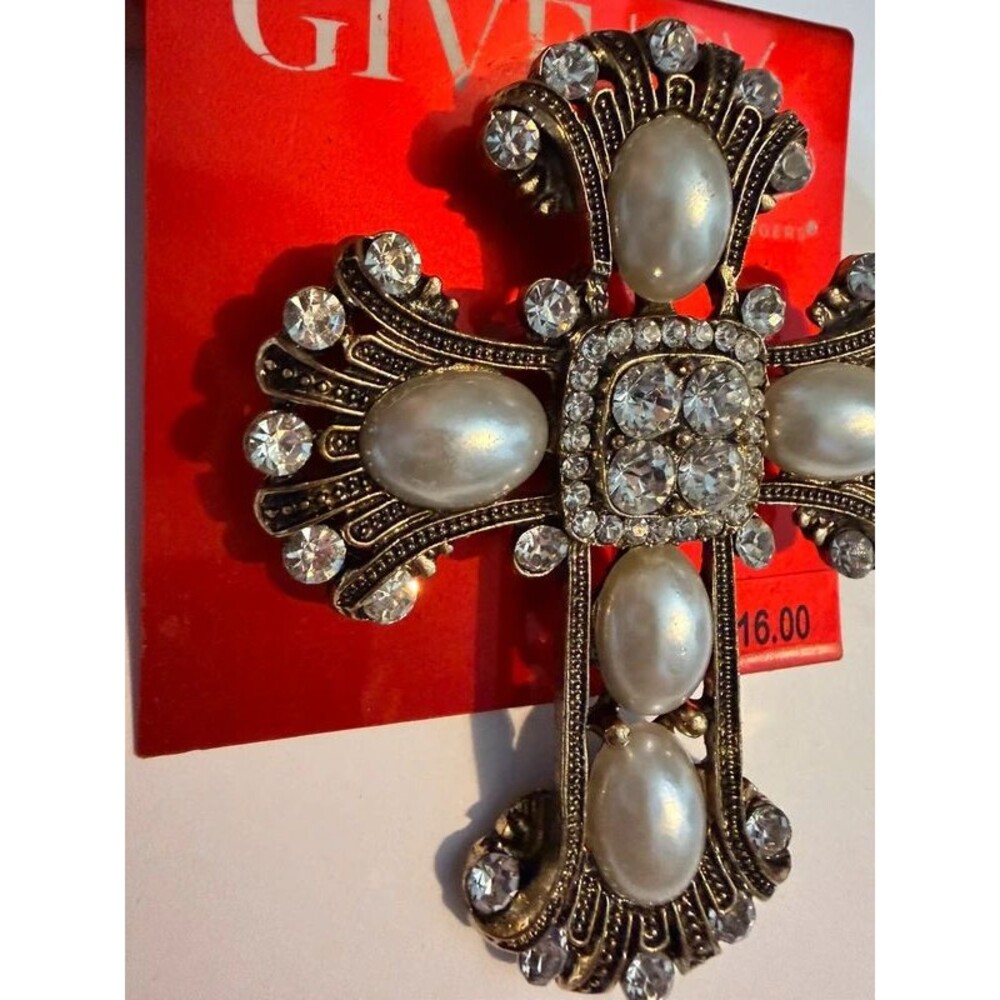 Cross Rhinestone Brooch - Picture 4 of 6